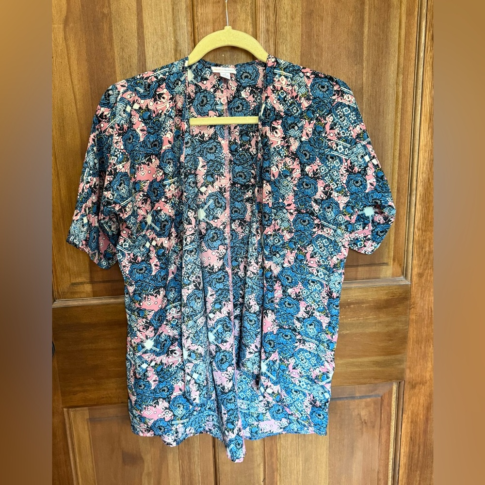 LuLaRoe Blue and Pink Floral Top Kimono‎ Ruana Wrap Size 3